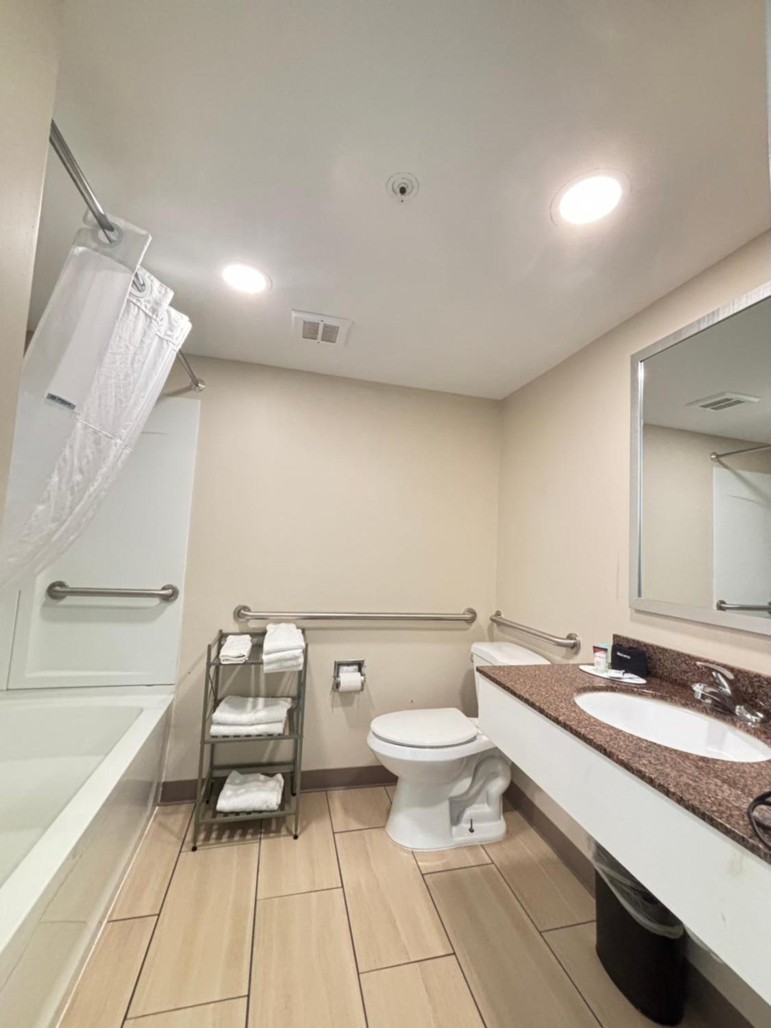 Baymont By Wyndham Lake Park Valdosta I75 Exterior foto